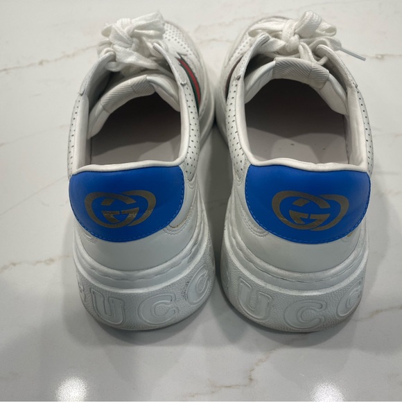 Gucci Men's White Sneakers with Red and Green Accents - Picture 2 of 5